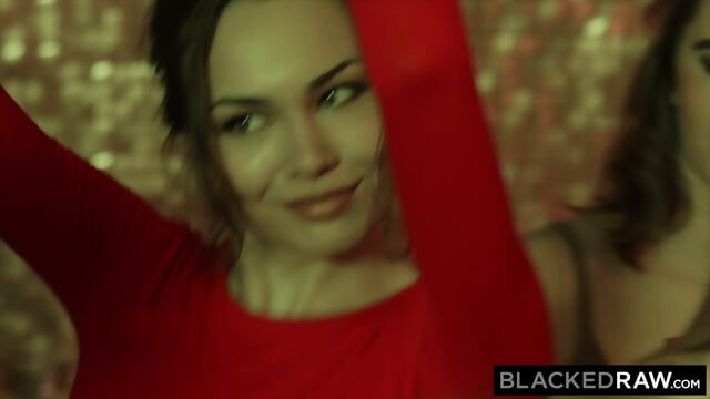 BLACKEDRAW BBC-thirsty Vanessa Blows DJ At Busy