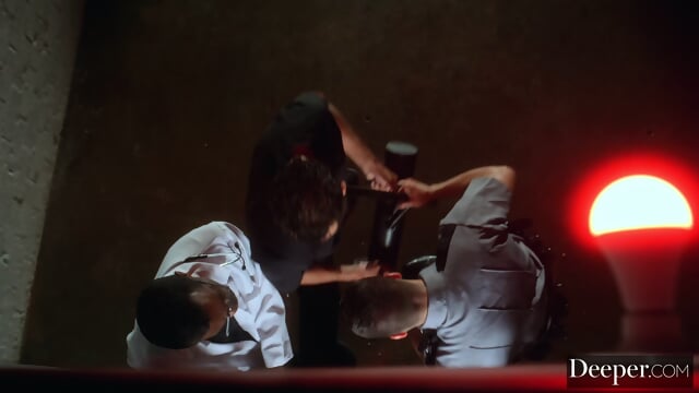 Deeper. Pathologically Horny Vicki Chase Goes Airtight