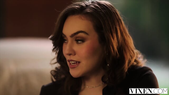 VIXEN Naughty & Gorgeous Freya Knows How To Her Man