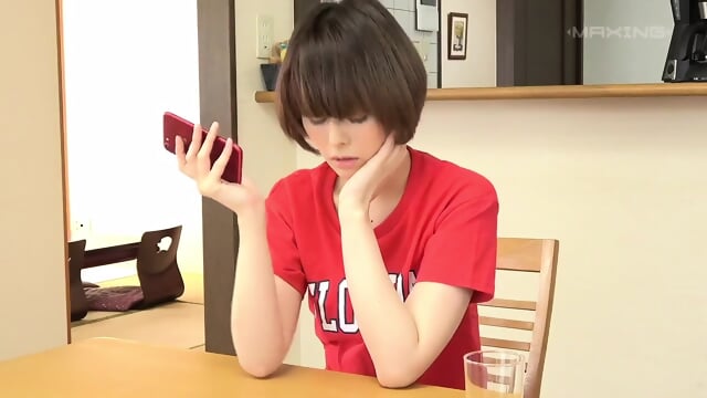 Chinese barista really needs your milk - Perv Milfs n Teens