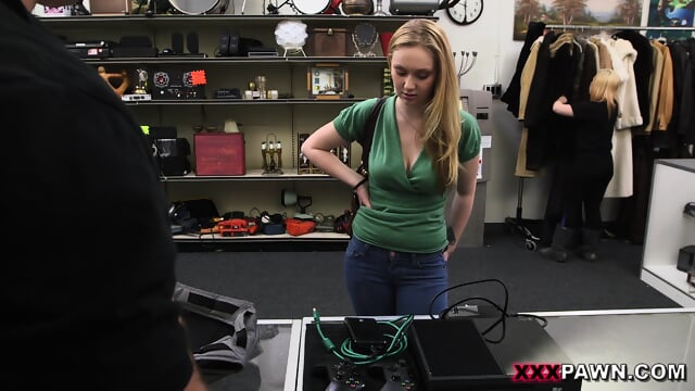 Games For A Pearl Necklace - XXX Pawn