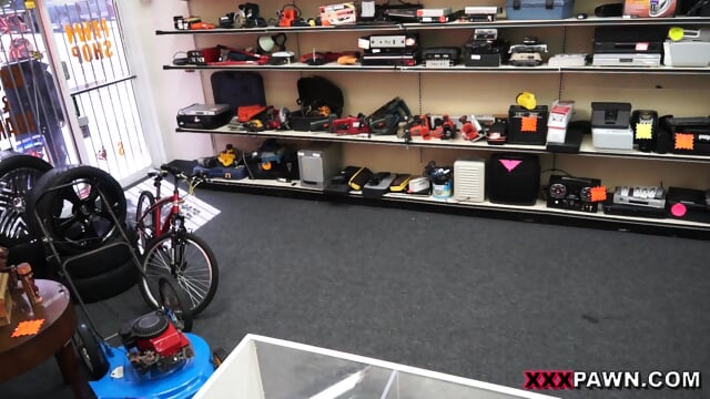 Couple Bitches Tried To  Off - XXX Pawn