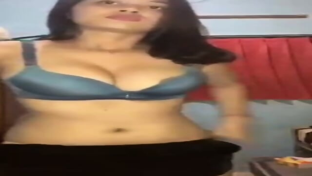 Video bugil seleb tiktok yu ayu , mjeyinca , Sri ayu tarisa