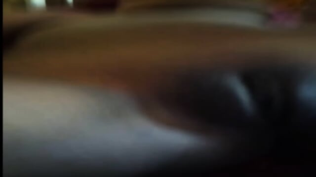 19 Year Teen Mallu Girl Got Her Gift From Her Gf