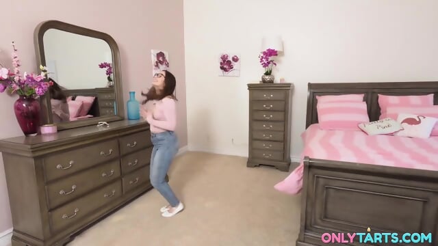 Don't lie to me, eat your cum! - Fucks stepmom in a hotel and cums in her mouth