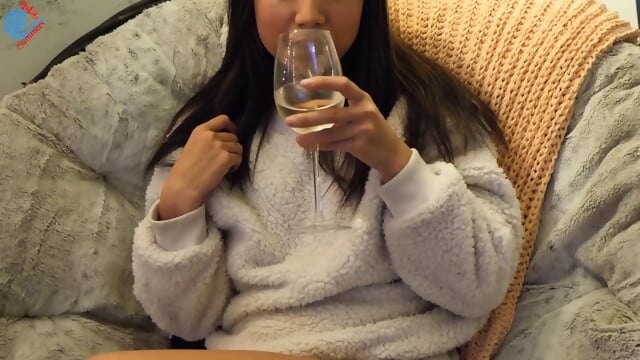 Lovely Dusky Nepali Brunette Has Sexual Intercourse In The Living Room