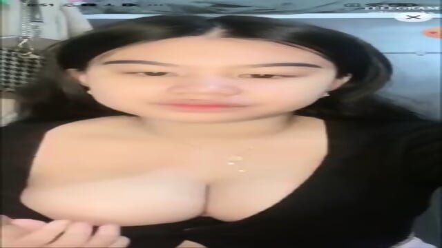 Endingnya_Telanjang_Dada_Si_Dedek_Polos_Toket_Gemoy_Lucu.