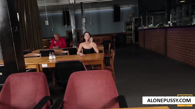 ara mix sex at restaurant s toilet