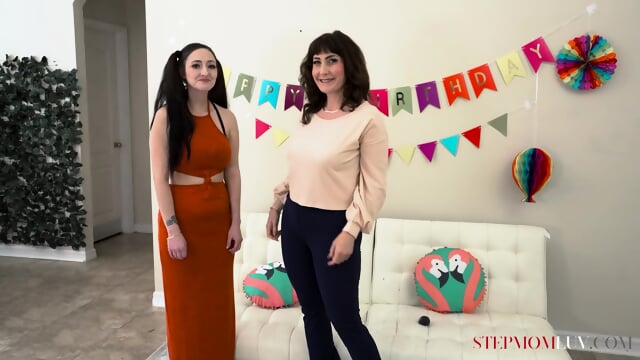 Tifa Quinn And Melody Mynx Shared In Threesome By Big Dick Stepson Conor Coxxx