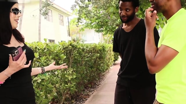 Hosewife Has A Threesome Hookup And Gets A Facial As A Reward