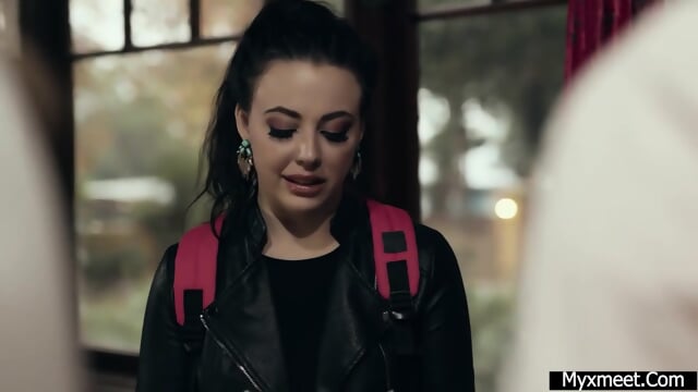 Keeping Your Family Close With Whitney Wright And Chanel Preston