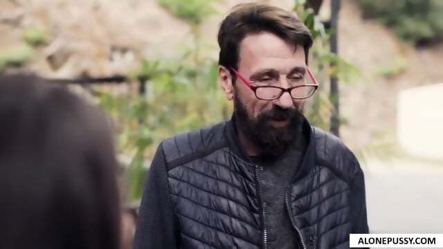 Tourist Trapped teen 18+ Hardcore