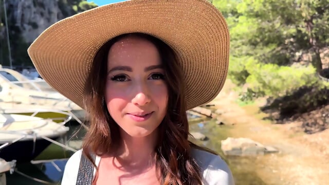 Petite French Amatur Student Fucked By BWC