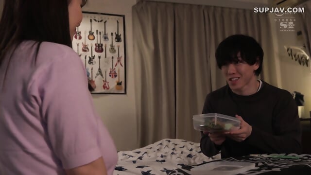 Momoka Kagura Seducing Her (Not) Brother With Her Huge Tits (RM)