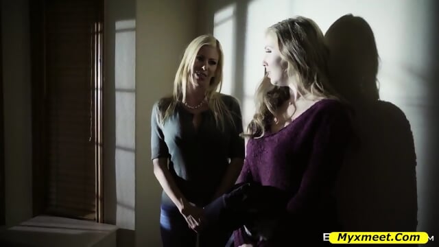 Alexis Fawx - Christmas Special Part 1