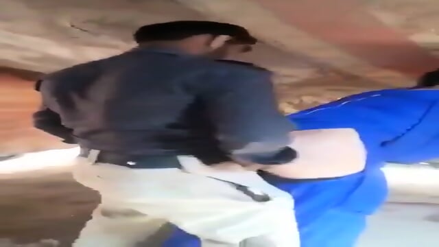 Desi shemale with Pakistani police