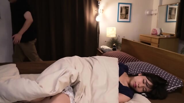 Step-mother-in-law, You're Much Better Than My Wife... Iori Nanase