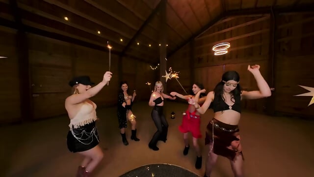 Let These 5 Girls Show You What An Awesome Orgy Really Feels Like