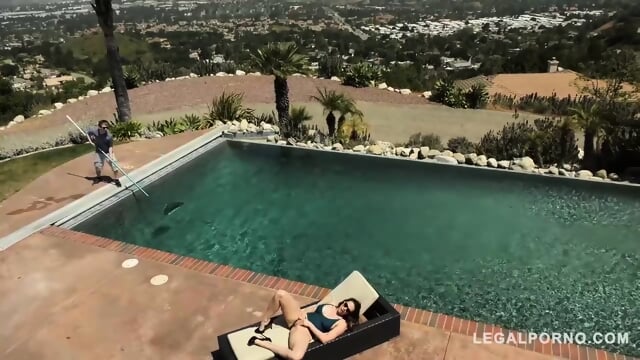 Chanel Preston - Dad Out Of Town Step Mom Wants My Dick