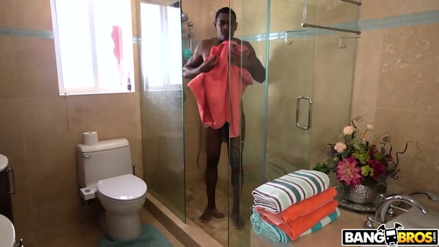 BANGBROS - Renee Rose Is Excited To Try Some Big Dick When She Visits Her Friend But Her Dad Jonathan Answers Instead