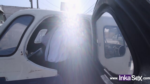 Busty Milf Fucks Motorcycle Taxi Driver In Peru