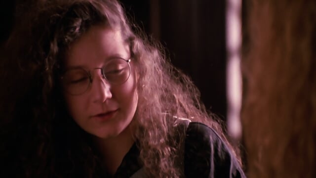 Poison_Ivy_1992_Dual_Audio_(English+Hindi)_1080p_BluRay_Movie