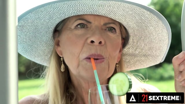 21 SEXTREME - Cute Teen Girl And Horny Grandma Take Turns Licking Each Other's Wet Pussies