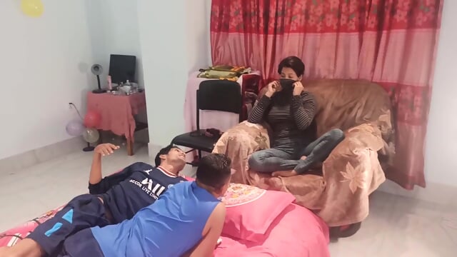 Bangladeshi Couple Shathi khatun and hanif and Shapan pramanik Threesome sex