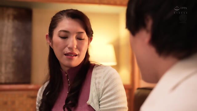 The Day My Mother Got Divorced, I Lost My Senses And Embraced My Beloved Mother Until My Sexual Desire Was Exhausted. Saki Oishi