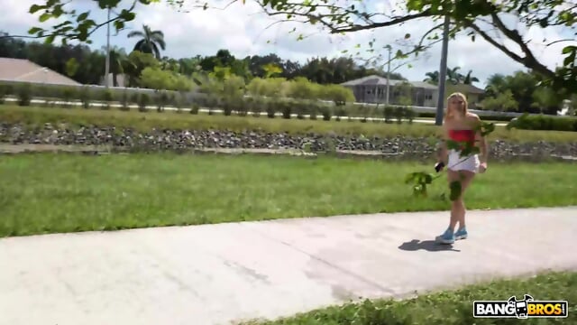 BANGBROS - Molly Cooper Takes On A Thick Cock In Missionary And Spread Eagle, Then Gets Cum In Her Mouth