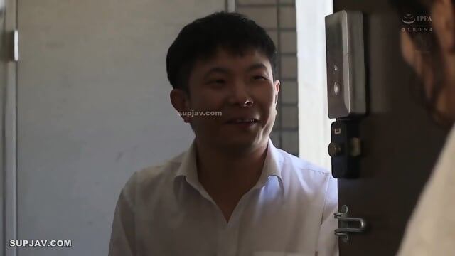 Married Sexy Woman With Amazing Booty Having Fuck With Old College Friend When Go Home To Visit Her J0U0Q8MR