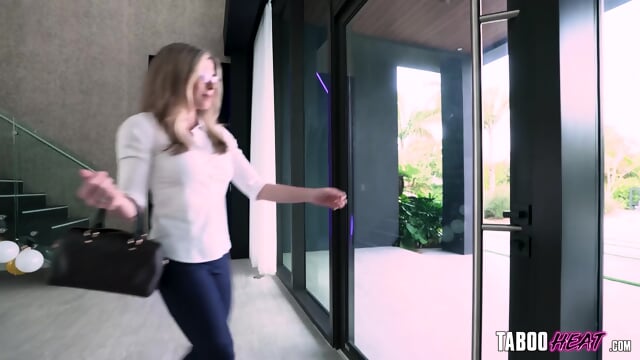 Curvy Redhead Stepniece Chloe Cooper Is Home From College And  - Taboo Heat