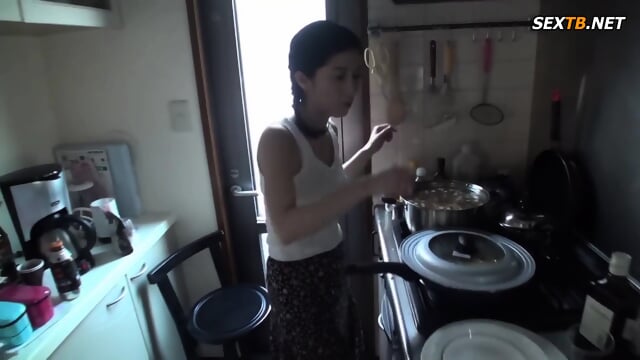 English Subtitle SDDE Every Morning, Mom Gets Serially Fucked By 10 Sons While Busy With Her Morning Chores - Hisayo (47)