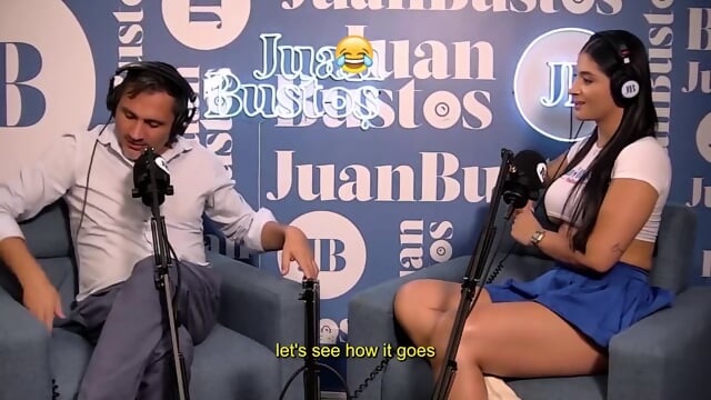 la-vagina-de-salome-gil-es-follada-duro-por-un-sexy-enano-juan-bustos-podcast