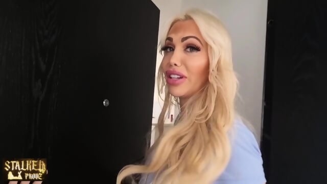 Tori cummings bimbo playmate milf tori gets hard fucked by tourist 1080p.mp4