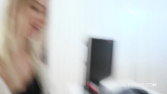 GIO1027 Psico Doctor Mike starts the session! Balls Deep Anal, Cremapie