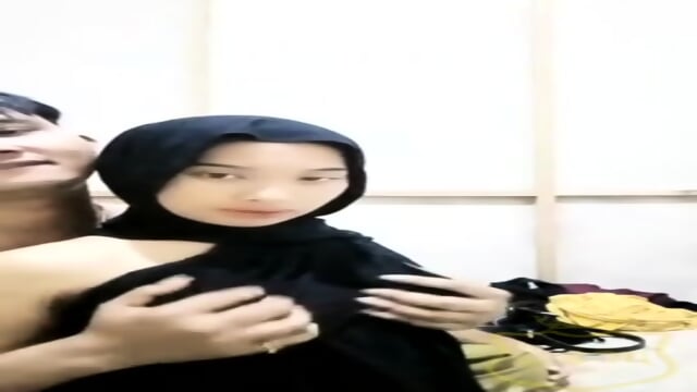 Anisa Hijab hitam sama pacar di kamar