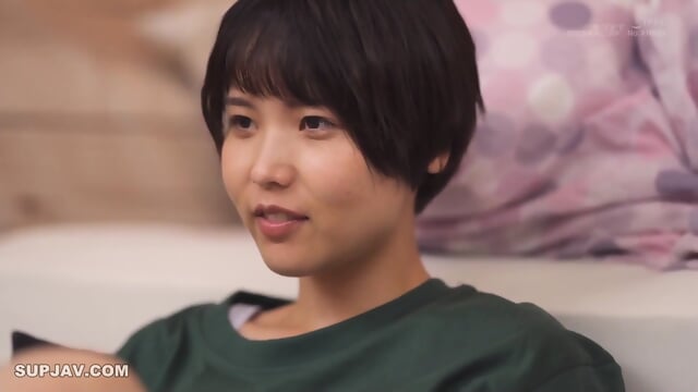 (RM) A Boyish And Handsome Female Friend Asked Me, Why Don't You Rub Your Breasts To See If They're Getting Bigger?