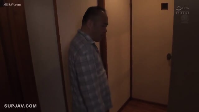 I'm sorry you I'm Making A play With My Father-In-Law... - Drowning In Creampie Sex With My Father-In-Law Who Fell Into My Bride's Unconscious Temptation - Sumire Kuramoto.