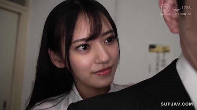 A devilish beautiful girl is toyed with so much that her reason is broken. Soaking wet sex. Umi Yahagi [MGS only bonus video included + 20 minutes].
