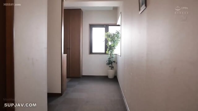 From today onwards, let's start vaginal cum shot every day and make a mess of it (laughs). Yumi Anno.