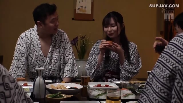 Lesbian peeing on a business trip. I was played to share a room with rich men and become their meat urinal... Mugi Koseki - Koseki Mugi