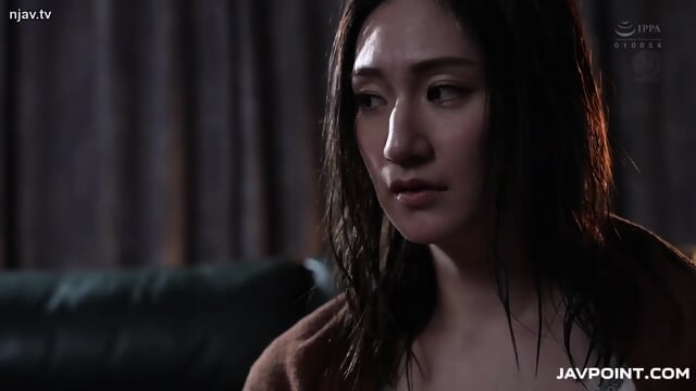 [Uncensored Leaked] Close-up sex ~ Domestic affair soaked in the rain and drowning in lust with her father-in-law ~ Rei Kimura-..JAV