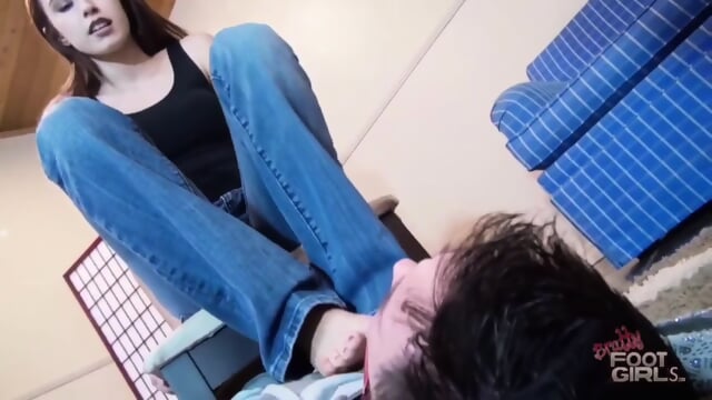 Stay Still & Sniff My Stink 1/5