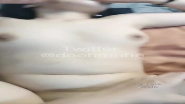 Miss Amel di suruh melayani suami BDSM 2/4