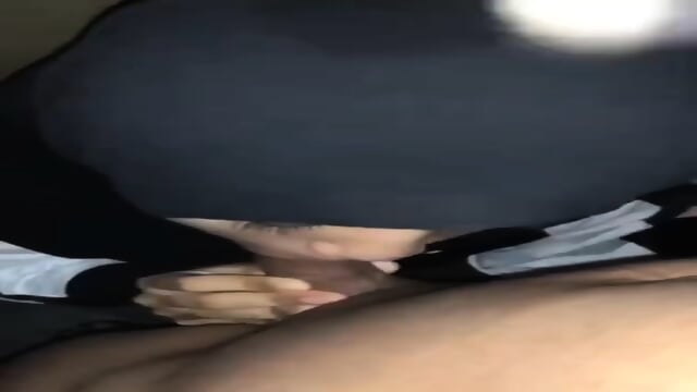 Awek Tudung Bermain Dalam Gelap