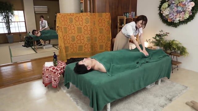 Aesthetician who calmly massages his wife while she's nearby, secretly inserts his dick, and makes her cum inside him in the cowgirl position 11 Azu Amatsuki