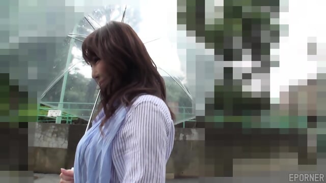 Attractive Japanese Chick Gets Rammed