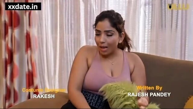 CHACHA NE KIYA LADKI KE SATH PAKAD KE SEX_