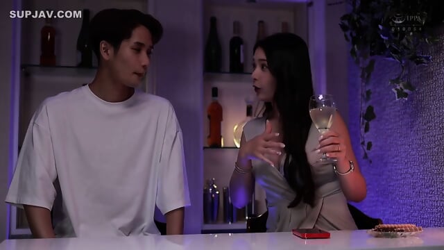 Mommy Friend  To A Matching App, And Together We Sweetly Tame A Younger Guy I Like. Meguri Hibiki Otsuki